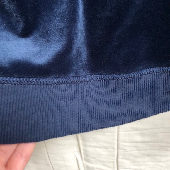 Hollister Hooded Crop Top - Picture 5 of 5